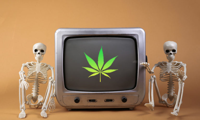 Best Scary Movies to Watch When You’re High Best Scary Movies to Watch When You’re High